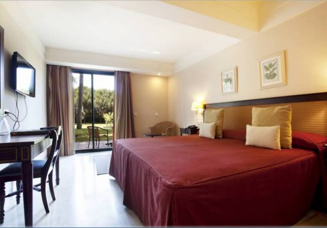 Espaciosas habitaciones en Hotel Guadacorte Park. El entorno más romántico con nuestra oferta en Cadiz